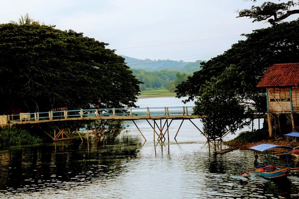 Wisata Waduk Tempuran Blora