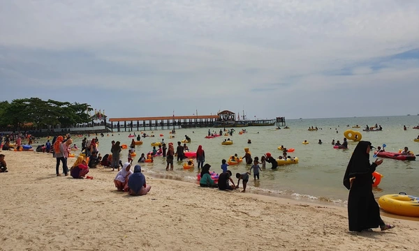 pantai bandengan jepara